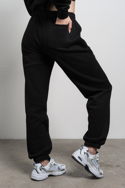 Black Essential Oversized Jogger - for dame - Famme - Jogger