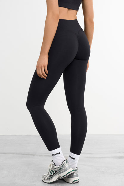 Signature Scrunch Leggings